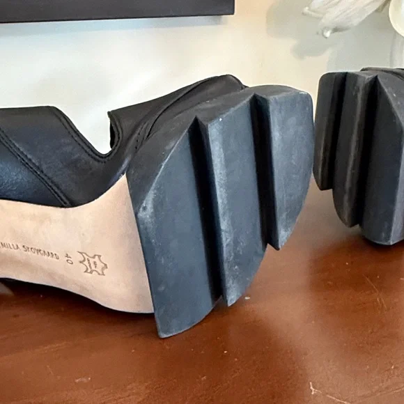 Camilla Skovgaard “Flame” Black Calfskin - Picture 6 of 8